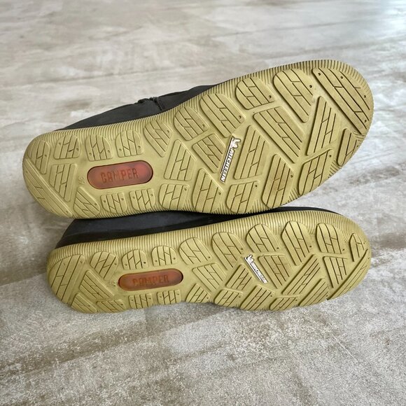 Camper Peu Pista Grey Nubuck and Polyester Ankle Boots for Women - Picture 6 of 9